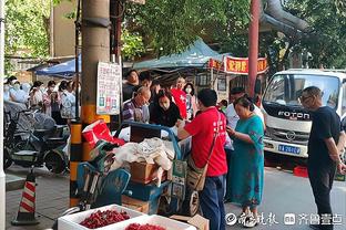 布坎南：替补席看比赛是必须的经历 努力学习&被召唤时展示出来